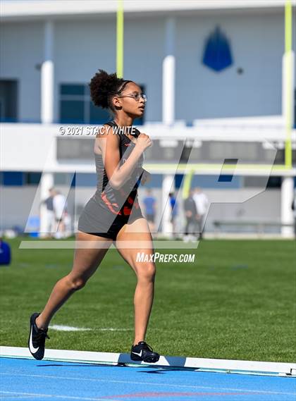 Thumbnail 2 in IMG Academy Invitational (Track Events) photogallery.