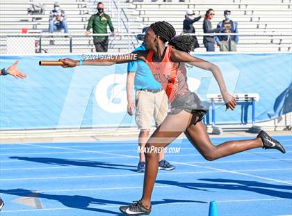 Thumbnail 3 in IMG Academy Invitational (Track Events) photogallery.