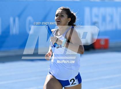 Thumbnail 2 in IMG Academy Invitational (Track Events) photogallery.