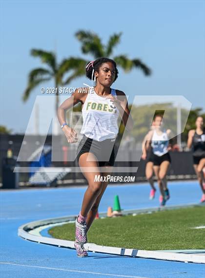 Thumbnail 1 in IMG Academy Invitational (Track Events) photogallery.