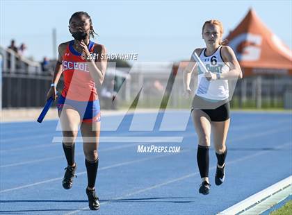 Thumbnail 2 in IMG Academy Invitational (Track Events) photogallery.