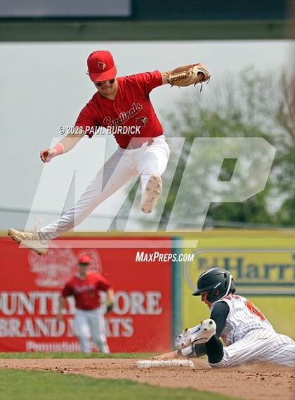 Thumbnail 2 in Clarion Area vs. DuBois Central Catholic (PIAA 1A Championship) photogallery.