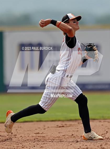 Thumbnail 2 in Clarion Area vs. DuBois Central Catholic (PIAA 1A Championship) photogallery.
