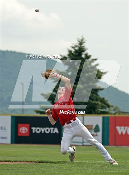 Thumbnail 2 in Clarion Area vs. DuBois Central Catholic (PIAA 1A Championship) photogallery.