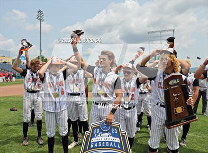 Thumbnail 2 in Clarion Area vs. DuBois Central Catholic (PIAA 1A Championship) photogallery.