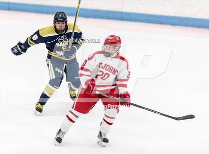 Thumbnail 1 in St. John's vs St. Mary's (MIAA Division 1A Play-In) photogallery.