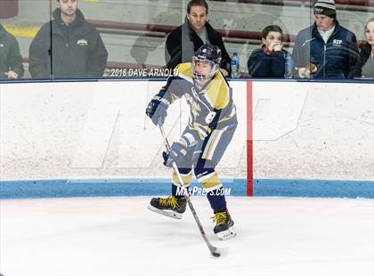 Thumbnail 2 in St. John's vs St. Mary's (MIAA Division 1A Play-In) photogallery.