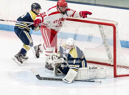 Thumbnail 2 in St. John's vs St. Mary's (MIAA Division 1A Play-In) photogallery.