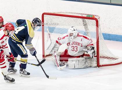 Thumbnail 2 in St. John's vs St. Mary's (MIAA Division 1A Play-In) photogallery.
