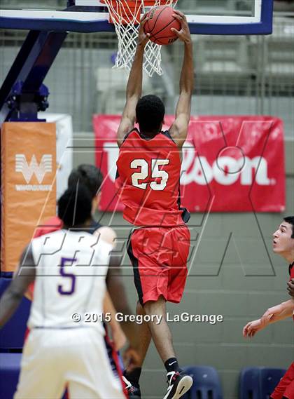 Thumbnail 3 in Martin vs. Richardson  photogallery.