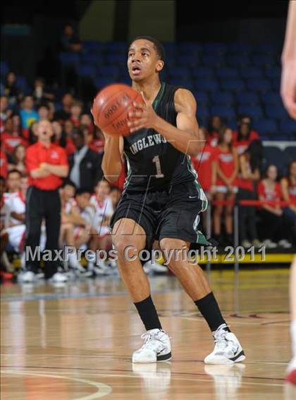 Thumbnail 1 in Inglewood vs. Harvard-Westlake (CIF SS 3A Final) photogallery.