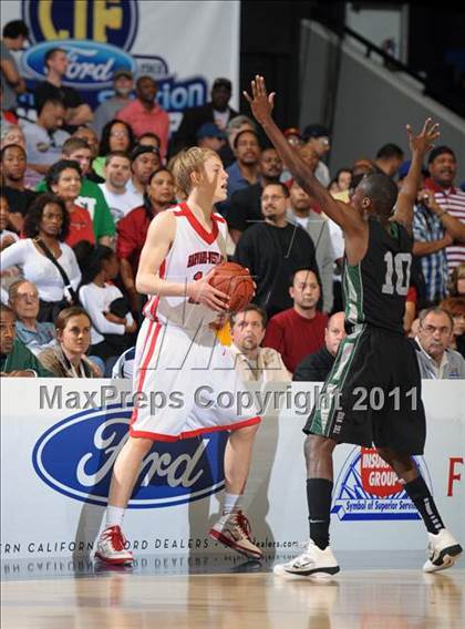 Thumbnail 1 in Inglewood vs. Harvard-Westlake (CIF SS 3A Final) photogallery.