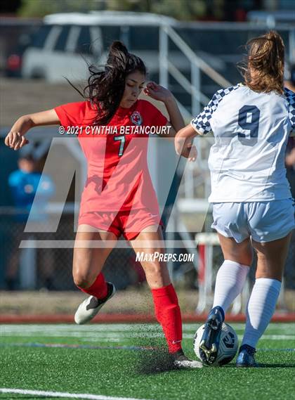 Thumbnail 3 in Smoky Hill vs Mullen photogallery.