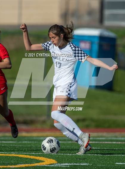Thumbnail 3 in Smoky Hill vs Mullen photogallery.