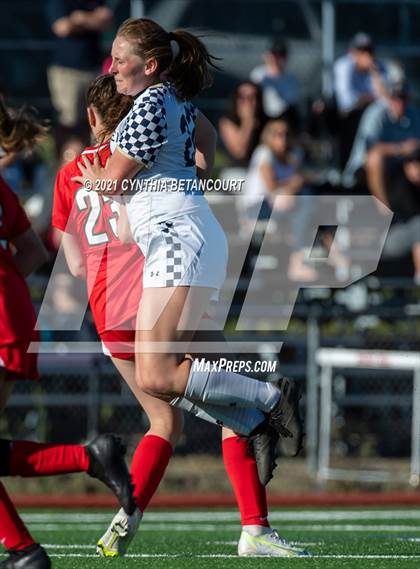 Thumbnail 3 in Smoky Hill vs Mullen photogallery.