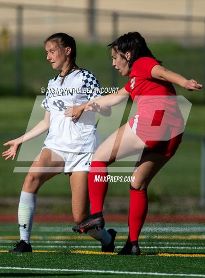 Thumbnail 2 in Smoky Hill vs Mullen photogallery.