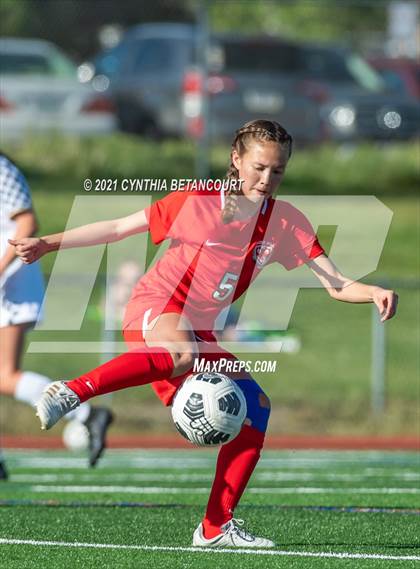 Thumbnail 1 in Smoky Hill vs Mullen photogallery.