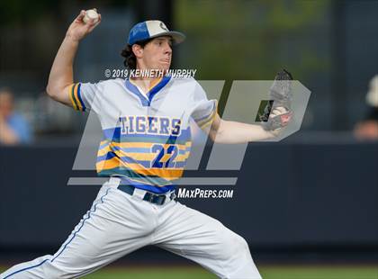 Thumbnail 2 in Lone Star vs Corsicana Game 2 (UIL 5A Regional Semifinal) photogallery.