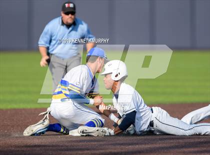 Thumbnail 1 in Lone Star vs Corsicana Game 2 (UIL 5A Regional Semifinal) photogallery.