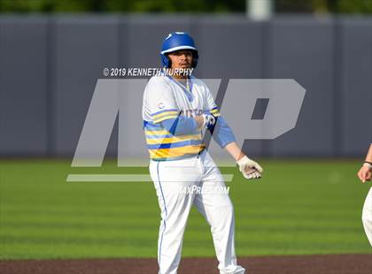 Thumbnail 3 in Lone Star vs Corsicana Game 2 (UIL 5A Regional Semifinal) photogallery.