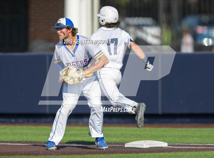 Thumbnail 3 in Lone Star vs Corsicana Game 2 (UIL 5A Regional Semifinal) photogallery.
