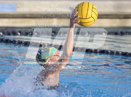 Thumbnail 2 in Patrick Henry vs. Rancho Bernardo (CIF SDS Division 1 Final) photogallery.