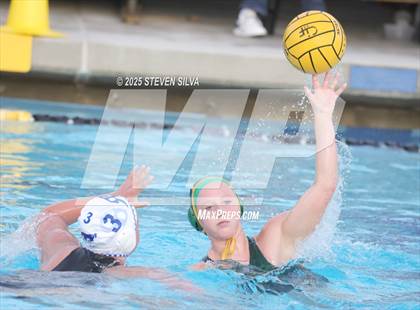 Thumbnail 2 in Patrick Henry vs. Rancho Bernardo (CIF SDS Division 1 Final) photogallery.
