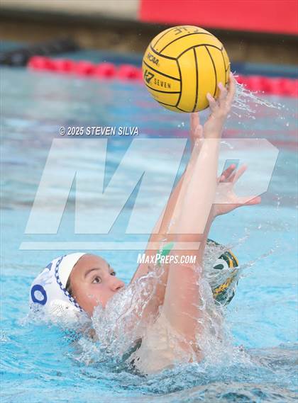 Thumbnail 3 in Patrick Henry vs. Rancho Bernardo (CIF SDS Division 1 Final) photogallery.