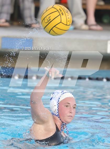Thumbnail 2 in Patrick Henry vs. Rancho Bernardo (CIF SDS Division 1 Final) photogallery.