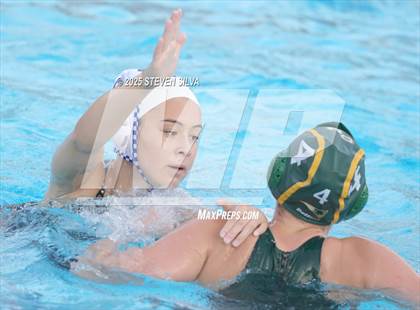 Thumbnail 2 in Patrick Henry vs. Rancho Bernardo (CIF SDS Division 1 Final) photogallery.