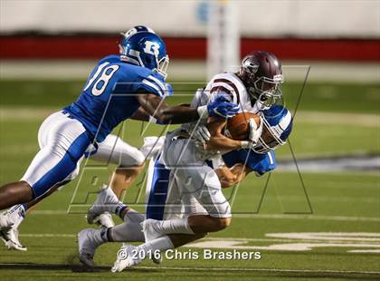 Thumbnail 2 in Bryant vs. Benton photogallery.