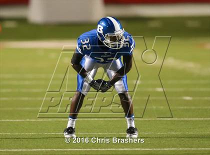 Thumbnail 3 in Bryant vs. Benton photogallery.