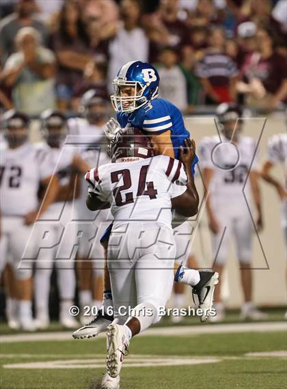 Thumbnail 3 in Bryant vs. Benton photogallery.