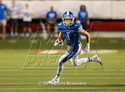 Thumbnail 3 in Bryant vs. Benton photogallery.