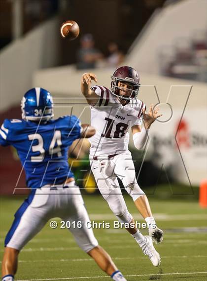 Thumbnail 3 in Bryant vs. Benton photogallery.