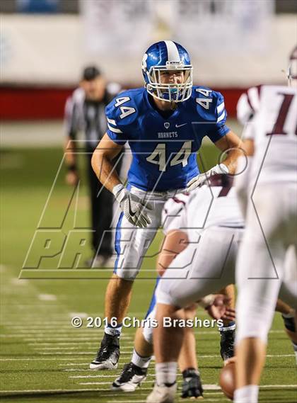 Thumbnail 3 in Bryant vs. Benton photogallery.