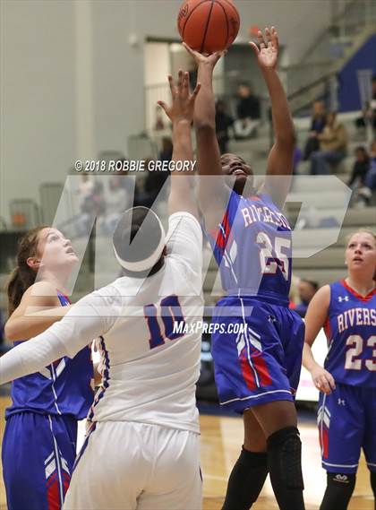 Thumbnail 1 in Riverside @ Byrnes photogallery.