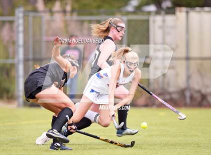 Thumbnail 1 in St. Ignatius vs. Archbishop Mitty photogallery.