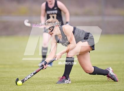 Thumbnail 1 in St. Ignatius vs. Archbishop Mitty photogallery.