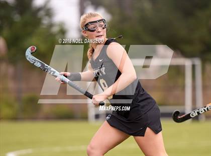 Thumbnail 2 in St. Ignatius vs. Archbishop Mitty photogallery.