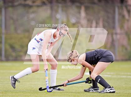 Thumbnail 2 in St. Ignatius vs. Archbishop Mitty photogallery.