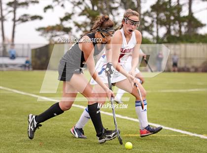 Thumbnail 3 in St. Ignatius vs. Archbishop Mitty photogallery.