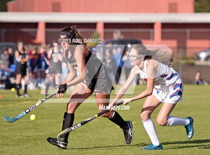 Thumbnail 3 in St. Ignatius vs. Archbishop Mitty photogallery.