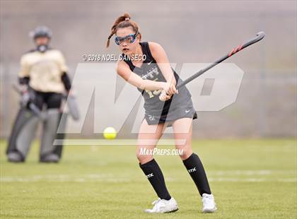 Thumbnail 2 in St. Ignatius vs. Archbishop Mitty photogallery.