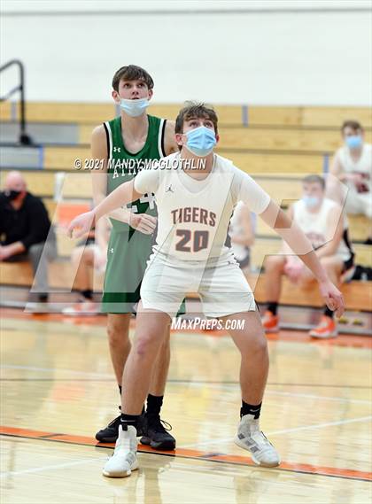Thumbnail 2 in Athens @ Illini Bluffs photogallery.