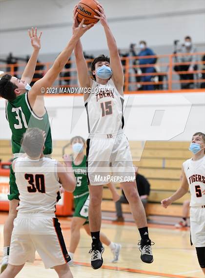 Thumbnail 2 in Athens @ Illini Bluffs photogallery.