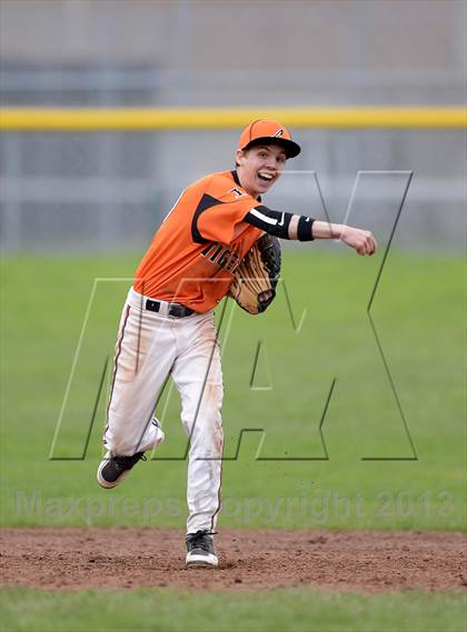 Thumbnail 2 in Lyndonville @ Attica photogallery.
