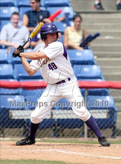 Thumbnail 2 in Kennedy Catholic vs. Saratoga Central Catholic (NYSPHSAA Class B Semifinal) photogallery.