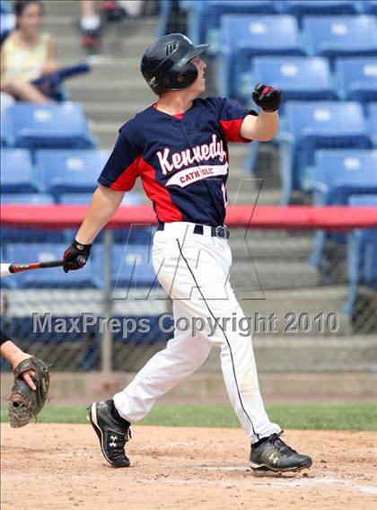Thumbnail 1 in Kennedy Catholic vs. Saratoga Central Catholic (NYSPHSAA Class B Semifinal) photogallery.