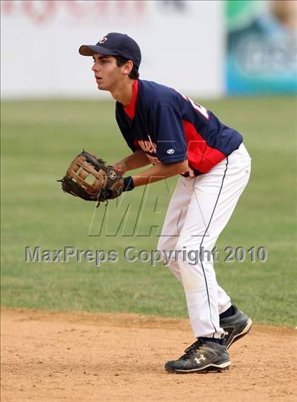 Thumbnail 2 in Kennedy Catholic vs. Saratoga Central Catholic (NYSPHSAA Class B Semifinal) photogallery.